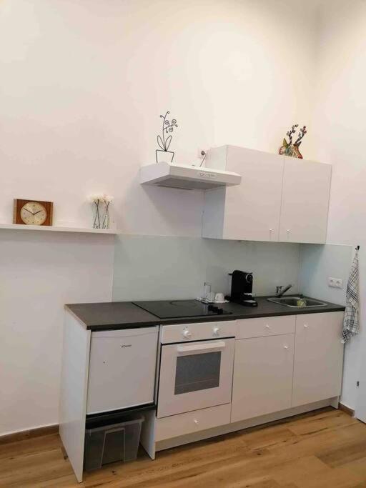 Feine Wohnung Direkt Am Yppen- Und Brunnenmarkt Vienna Exterior photo